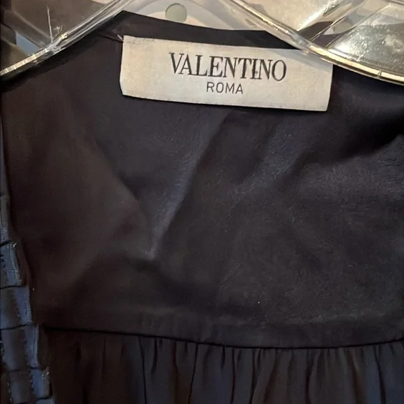 Valentino Roma medium silk camisole ITALY 42AUTHENTIC embellished neckline
